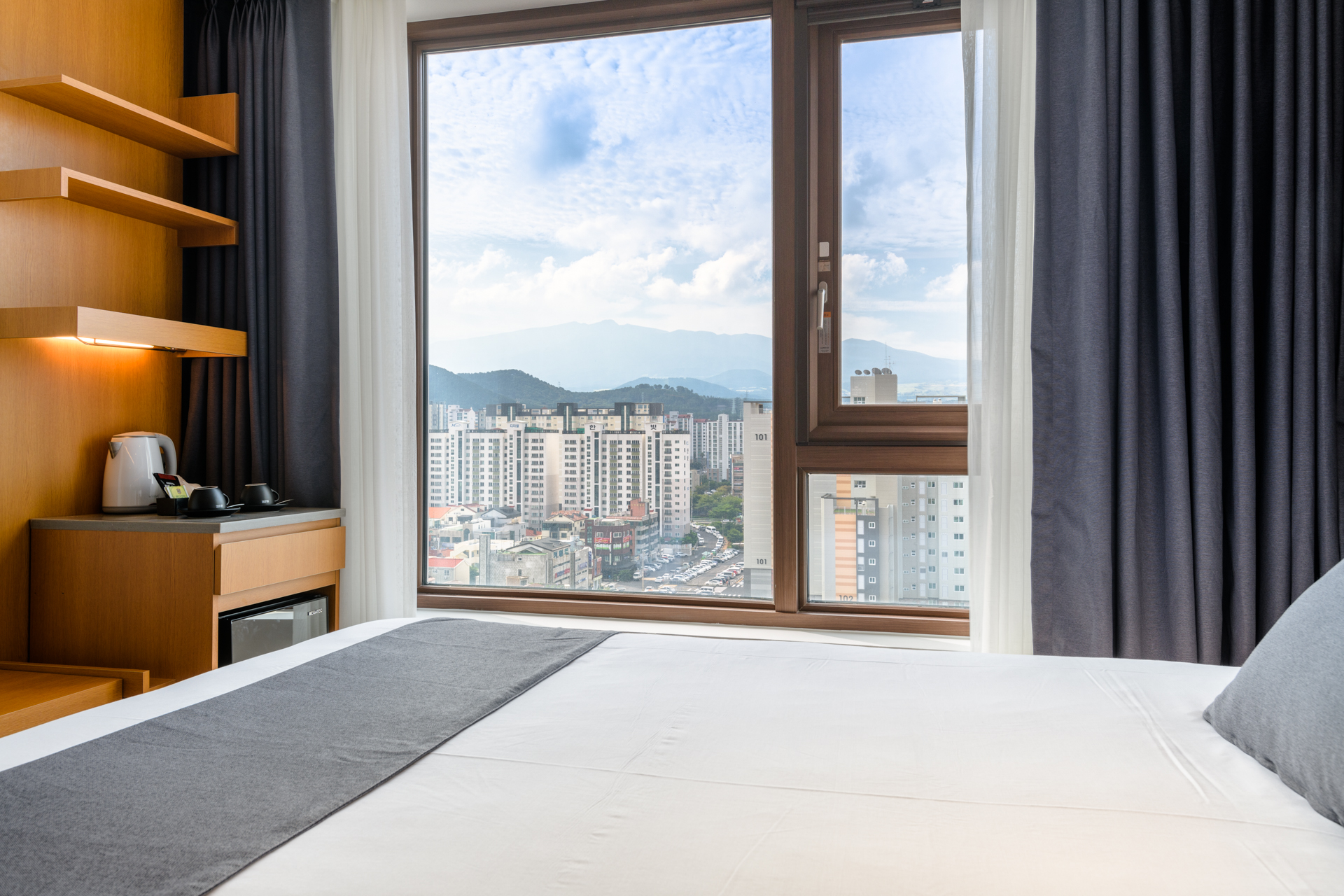 디럭스 트윈 - 2인 - 조식포함