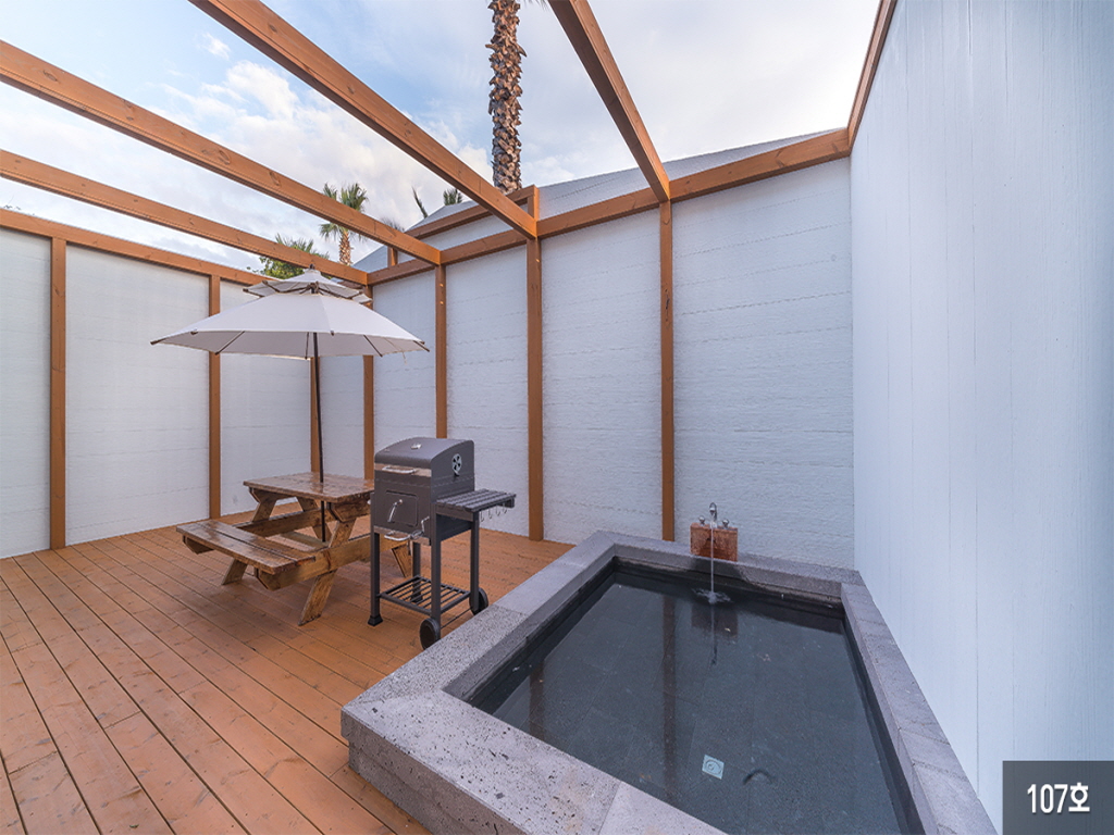 로얄노천룸(펜션형)