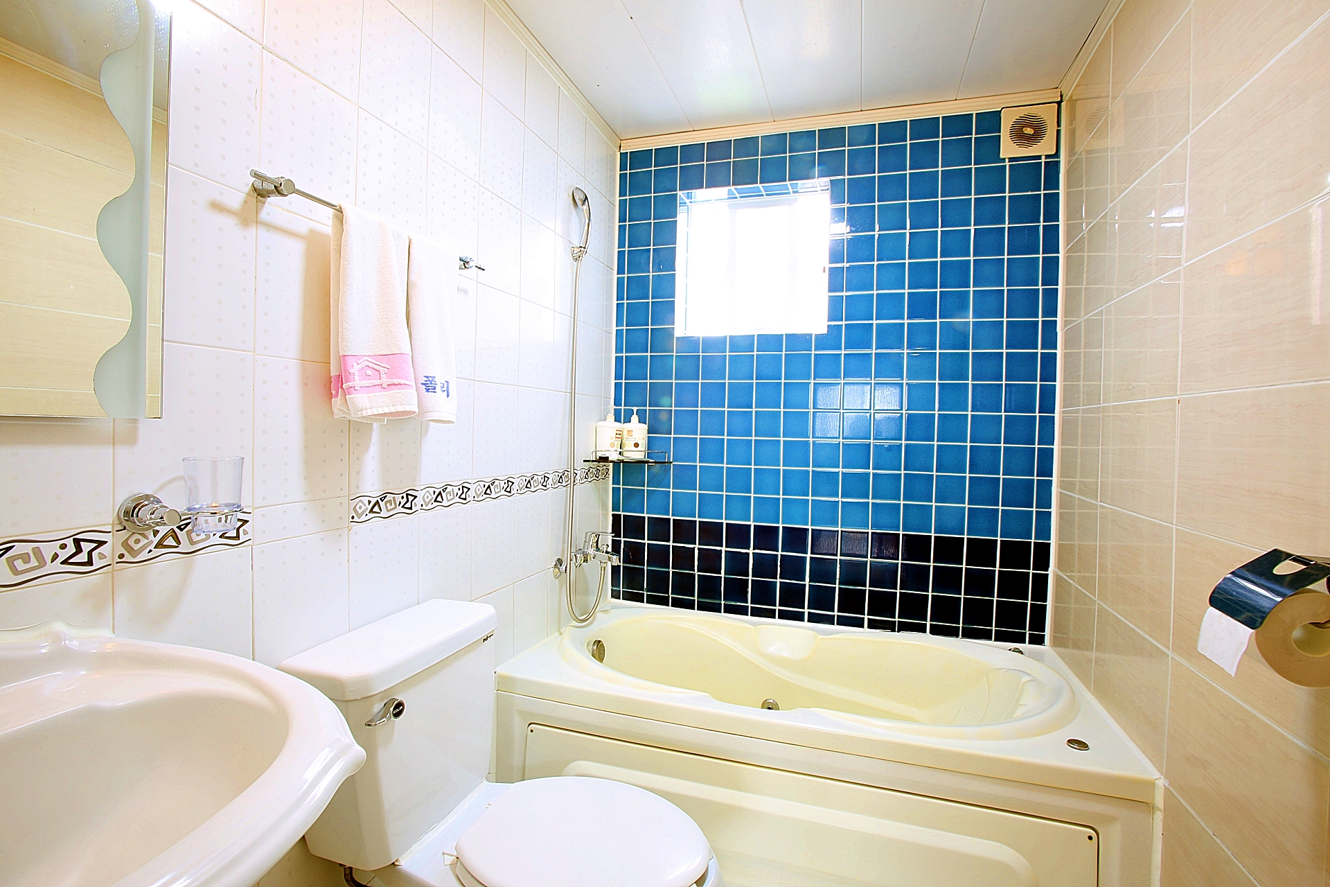 허니문나폴리 20평 본관