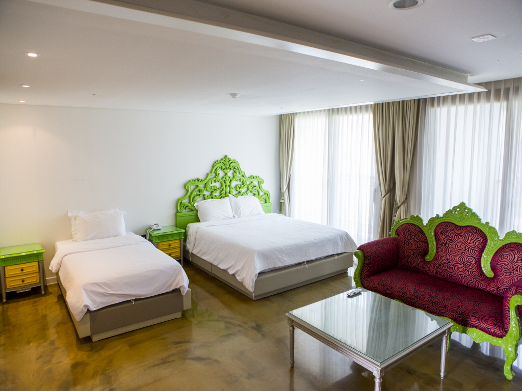 디럭스패밀리 트윈