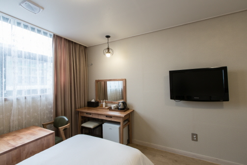 디럭스 트윈룸(더블+싱글)