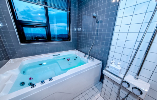 디럭스 스파 (20평형)