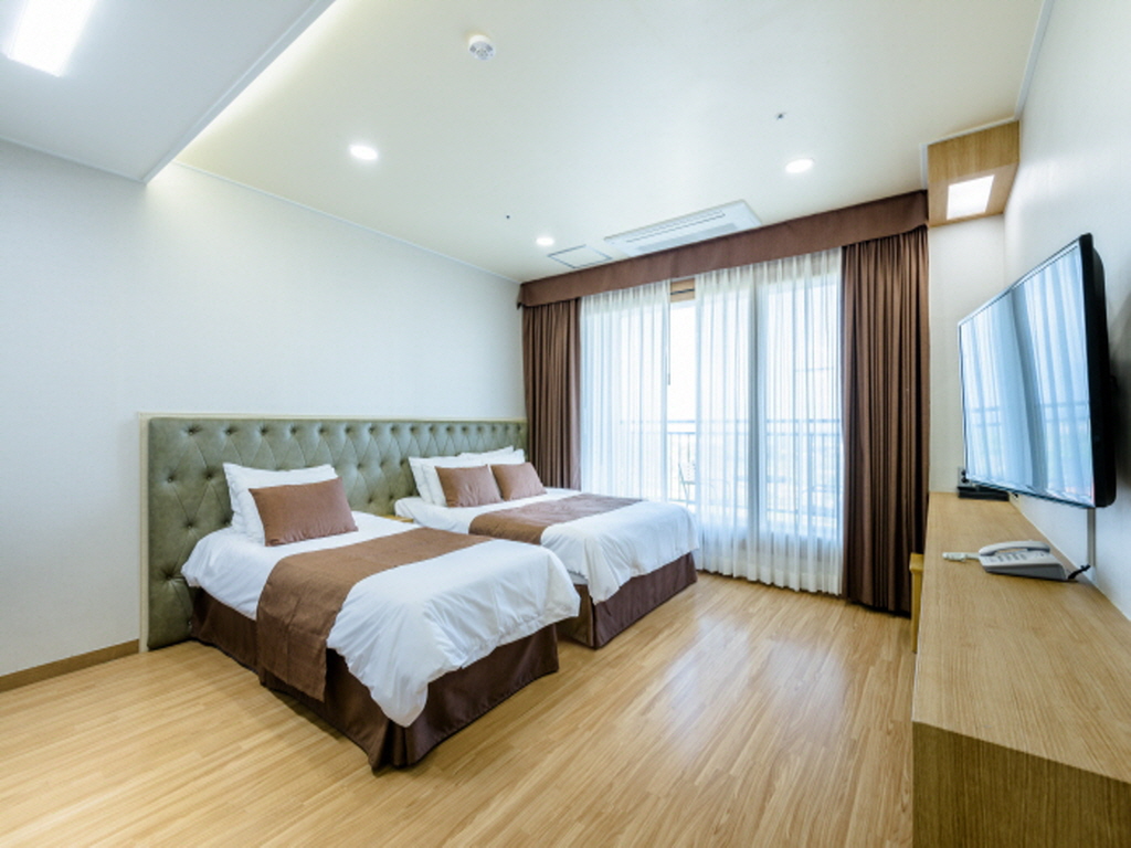 리조트본동 - 디럭스 온돌/더블트윈-조식불포함