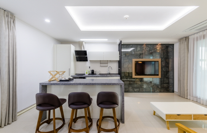 풀빌라 - 모살/진질 (90평 확장) - 조식불포함