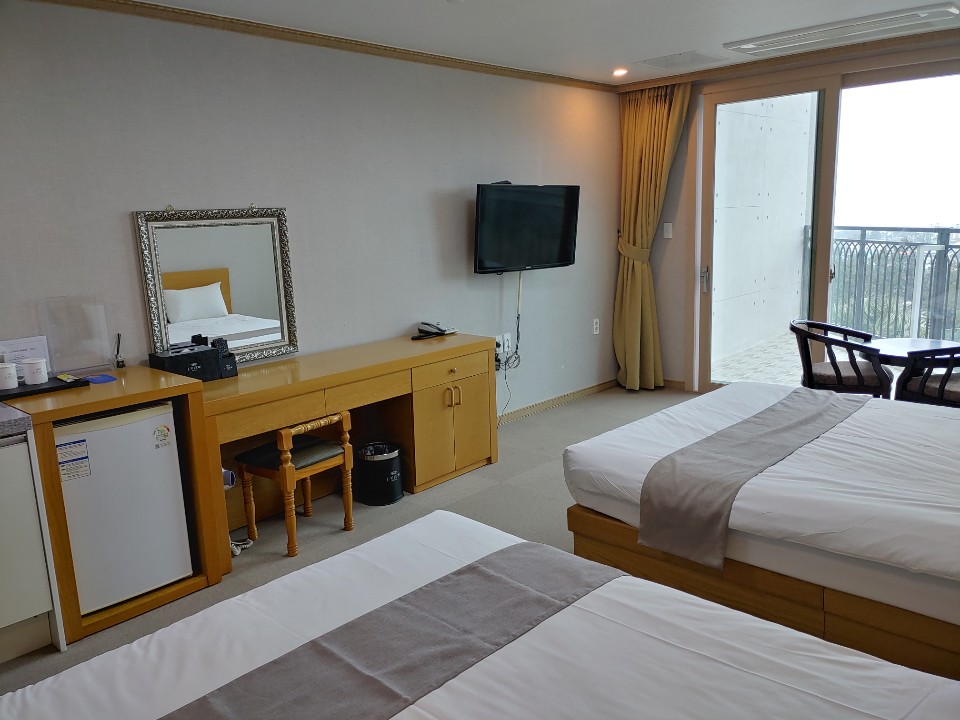 디럭스 패밀리트윈