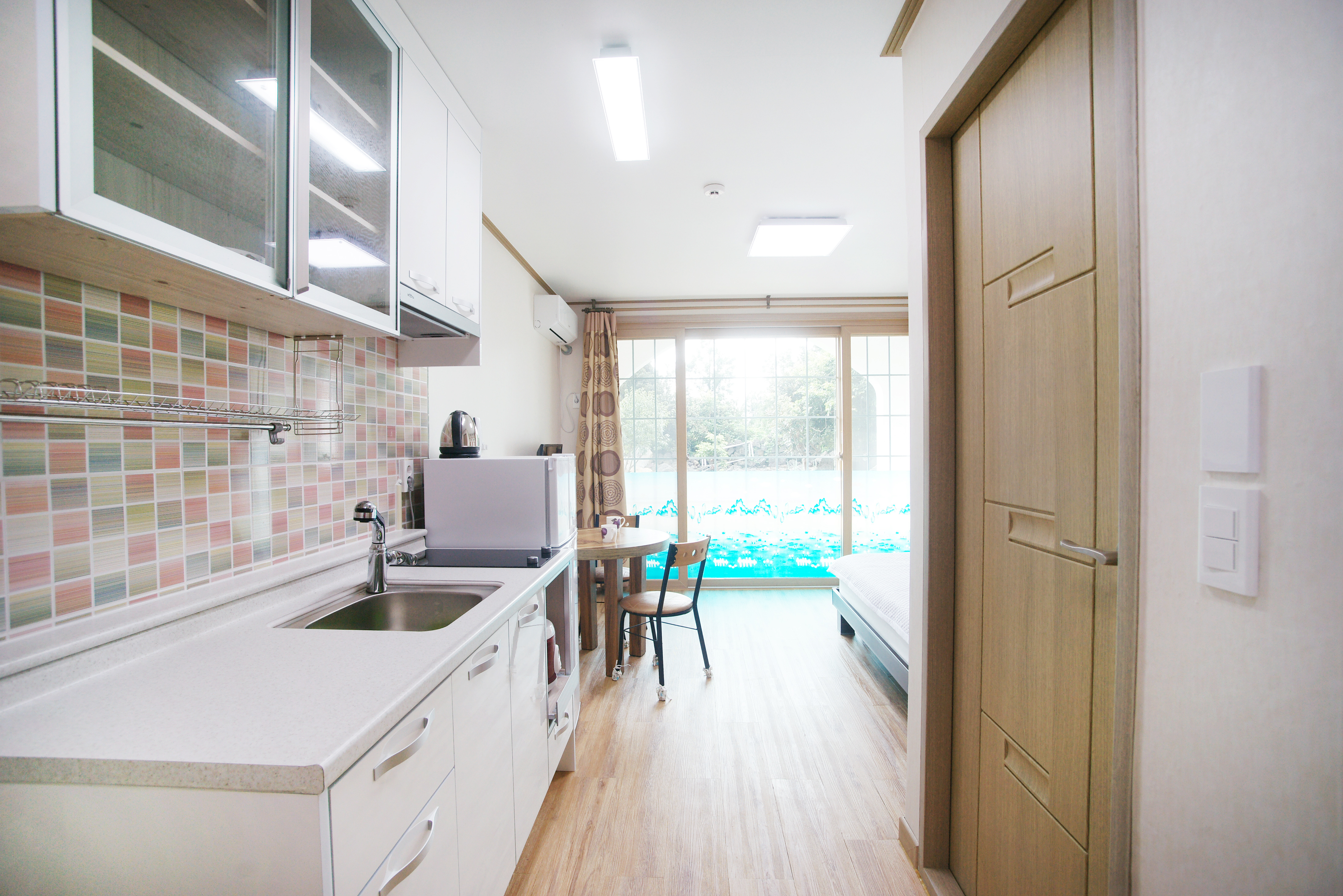 신관 10평형(1층)