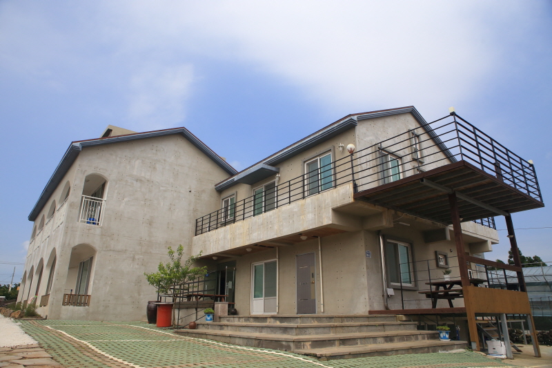 산방산탄산온천펜션(구,올레하우스)