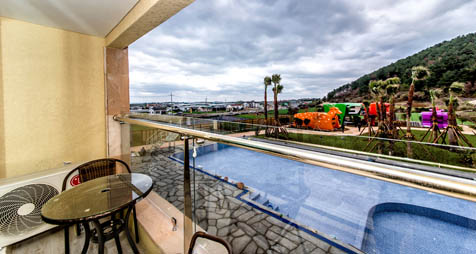 흰수염고래리조트