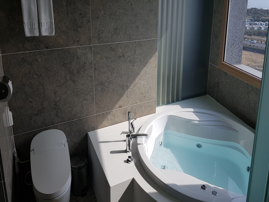 프리미어 자쿠지 킹 (오션뷰)