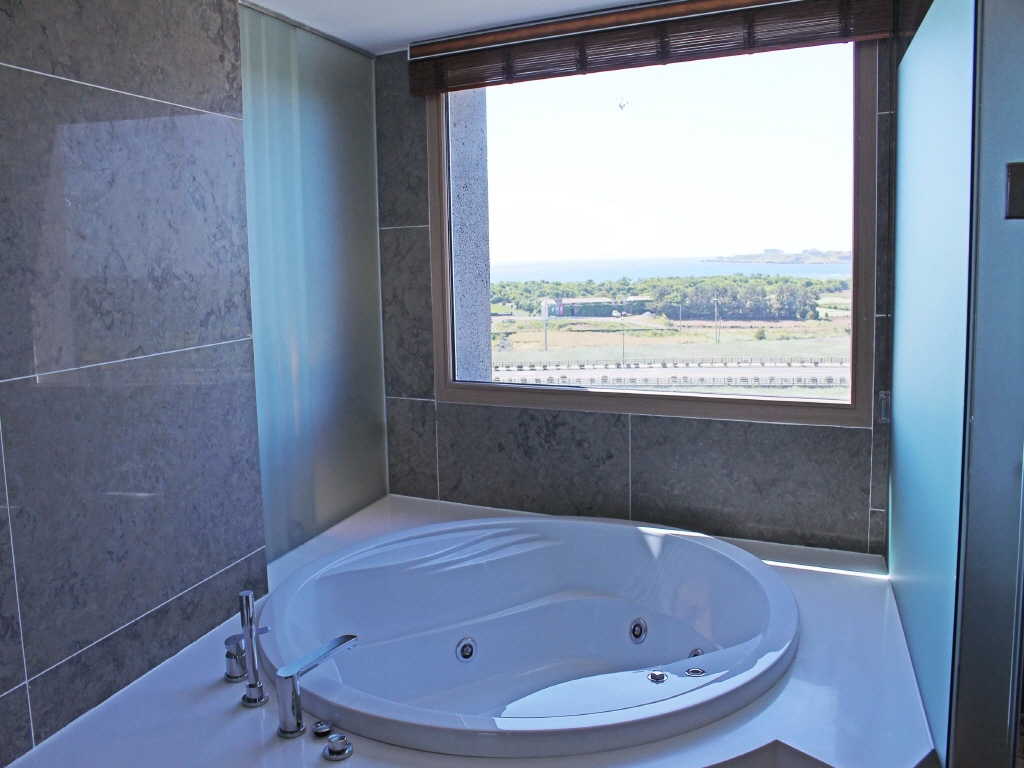 프리미어 자쿠지 킹 (오션뷰)