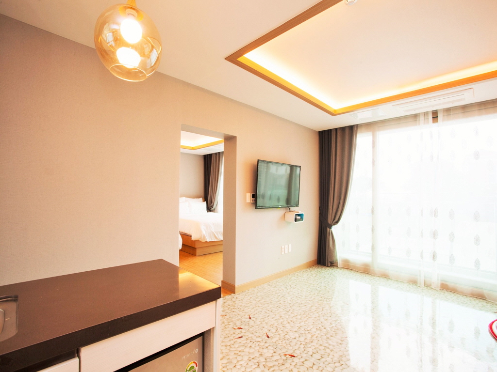 리베라 - 가족룸(정원전망)