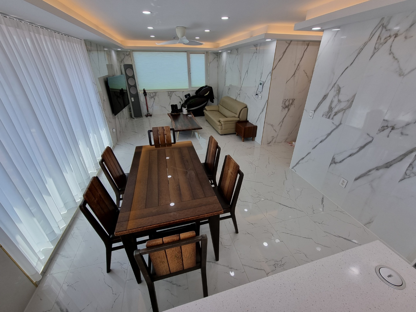 럭셔리-가족룸(단독층 3층)