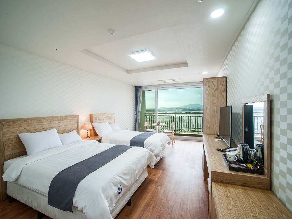 디럭스룸(싱글,더블)