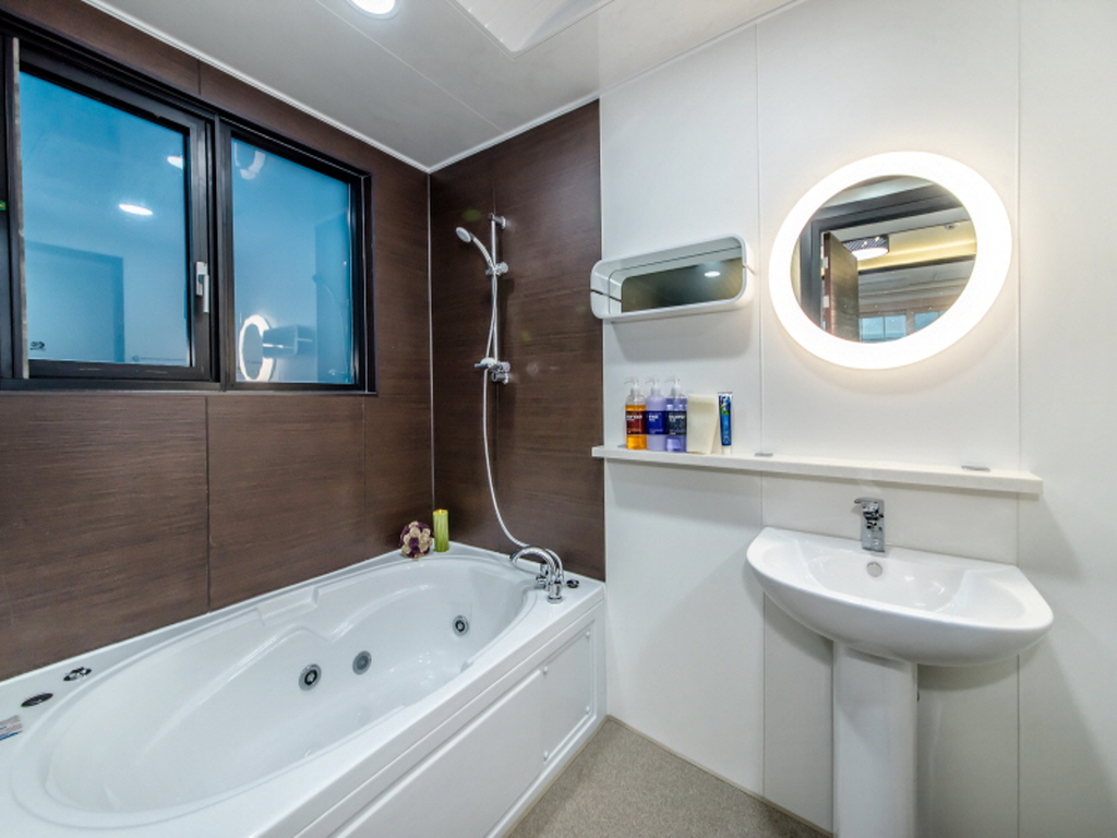 12평_월풀스위트